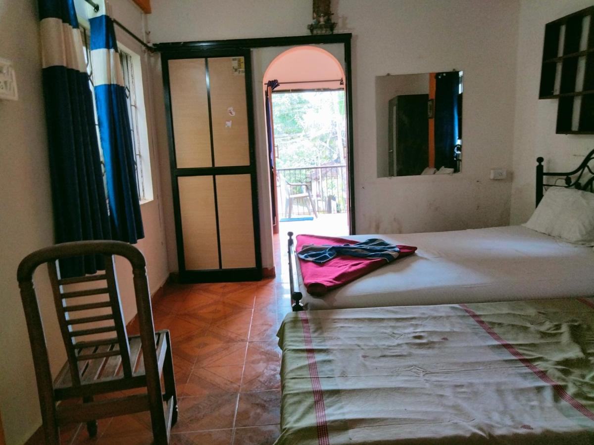 Masti Baga Suites Goa Exterior photo